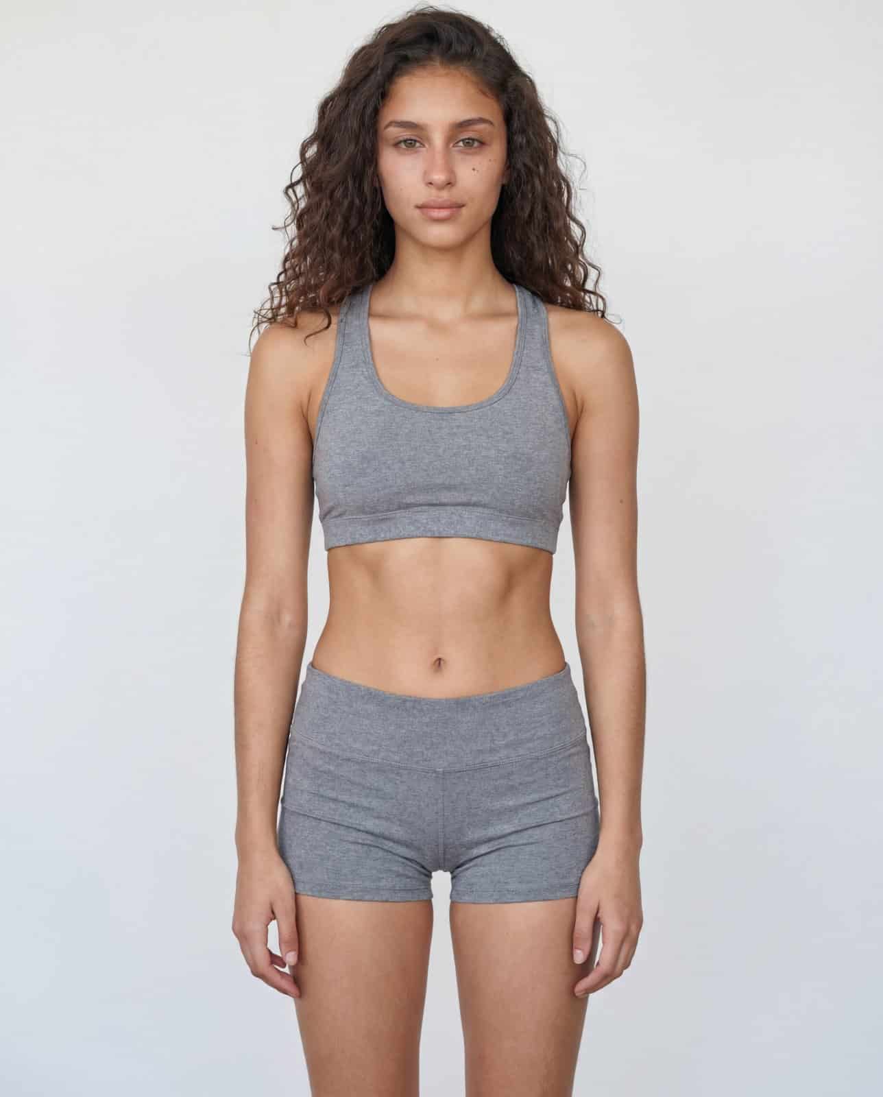 Abygail · Top gris
